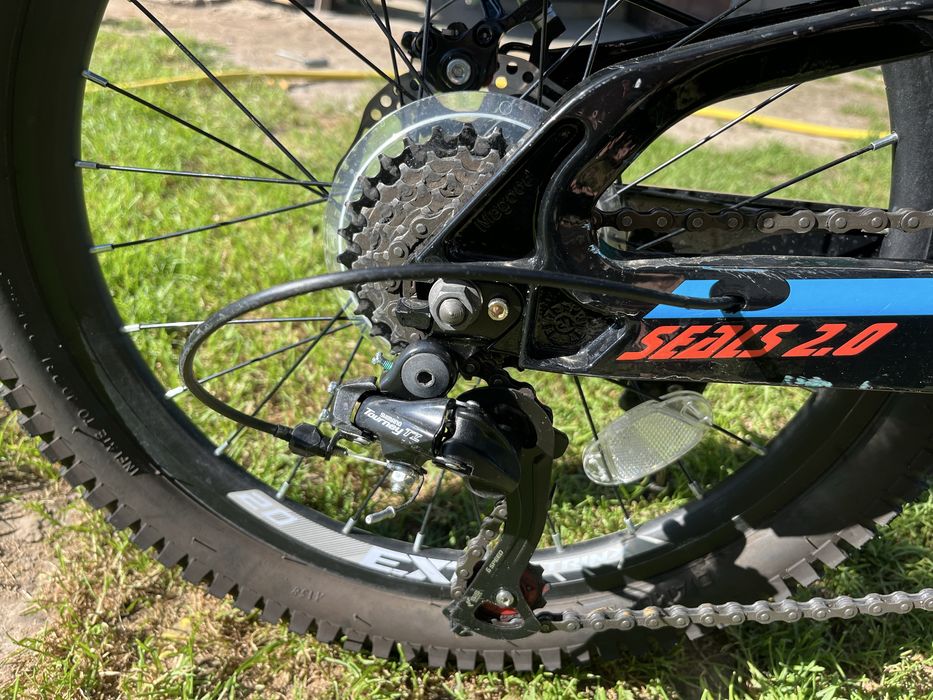 Велосипед Trinx SEALS 3.0 20" Black-Red-Blue
