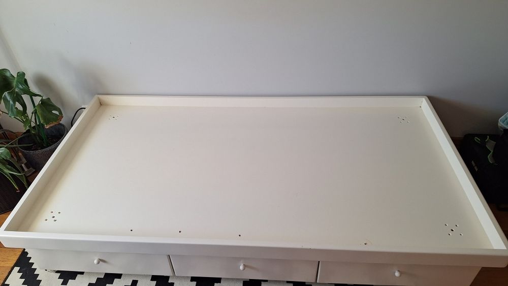 Cama Solteiro em Madeira