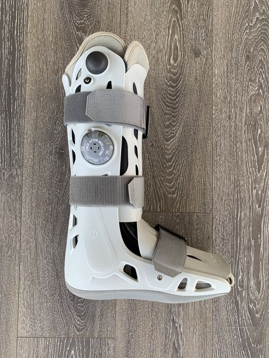 Пневматичний ортопедичний чобіт Donjoy AirSelect (США) розмір 39-41