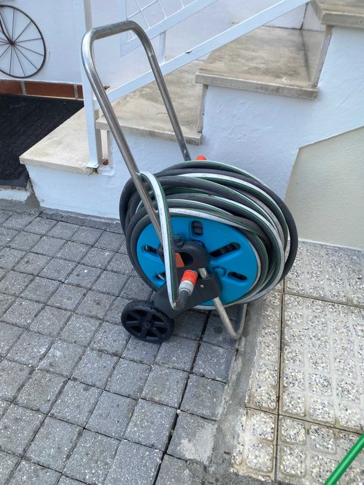 Carrinho de mangueira Gardena com mangueira Geolia de 40 m