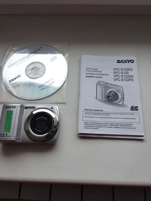 Цифровой фотоаппарат Sanyo 12.1 MPI рабочий