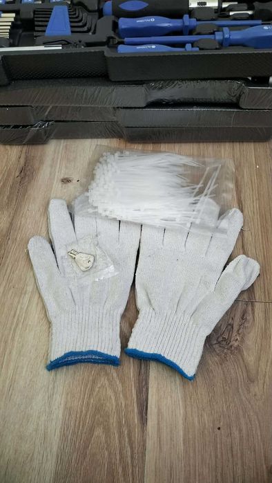 Zestaw narzędzi Tresko, skrzynka narzędziowa