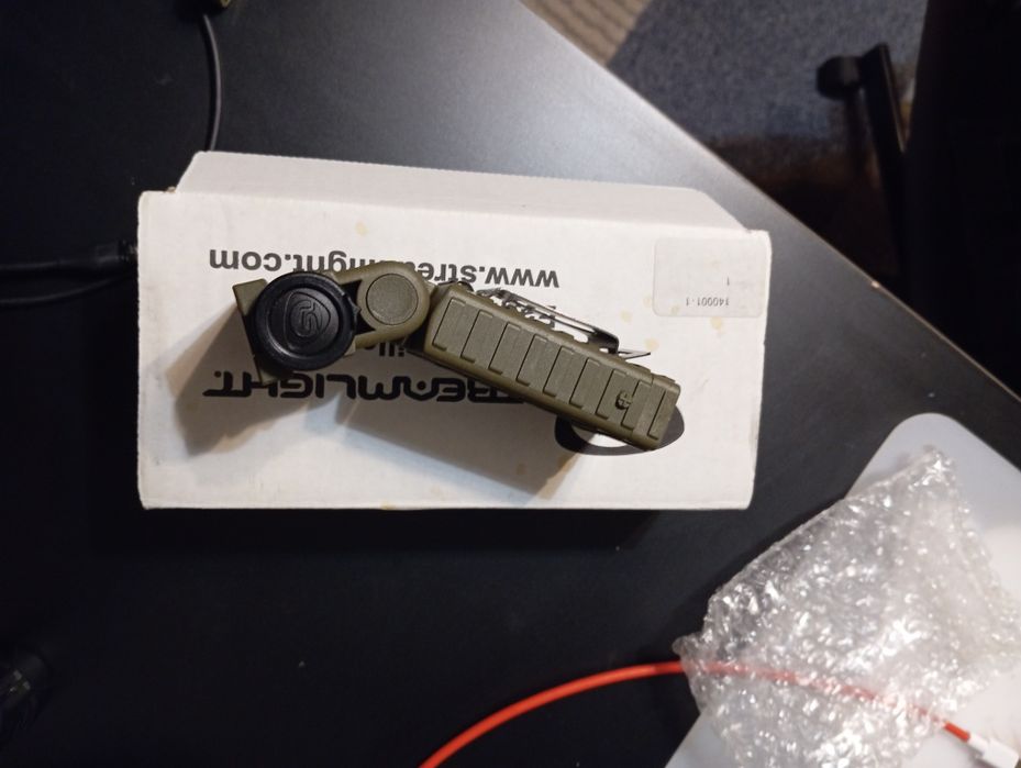 Latarka wojskowa Streamlight Sidewinder