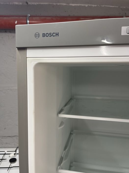 Холодильник 185 см Bosch  WQR657TR