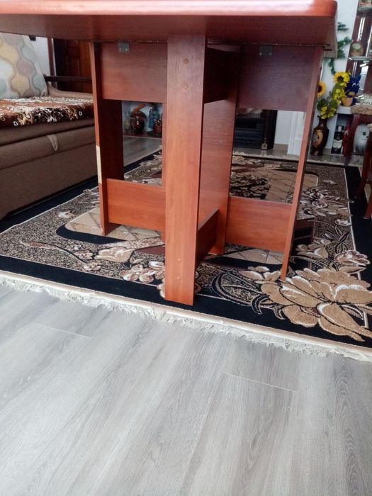 Розкладний стіл, дерев'яний