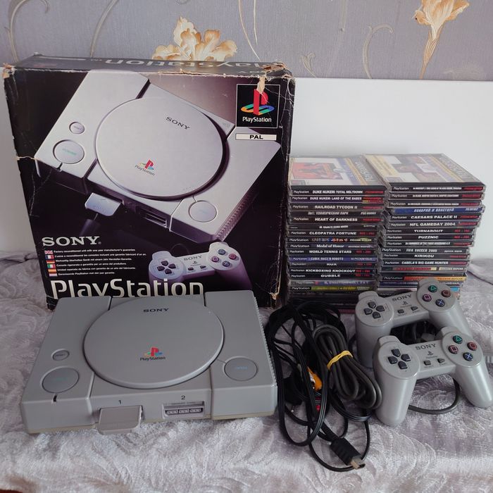 Playstation 1 ревізія 1002 та 40 нових дисків