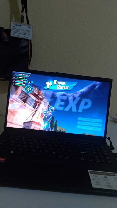 Notebook portatil asus vivobook 14/15AMD RYZEN 5 7520U with randeon grafics (PREÇO NEGOCIAVEL)