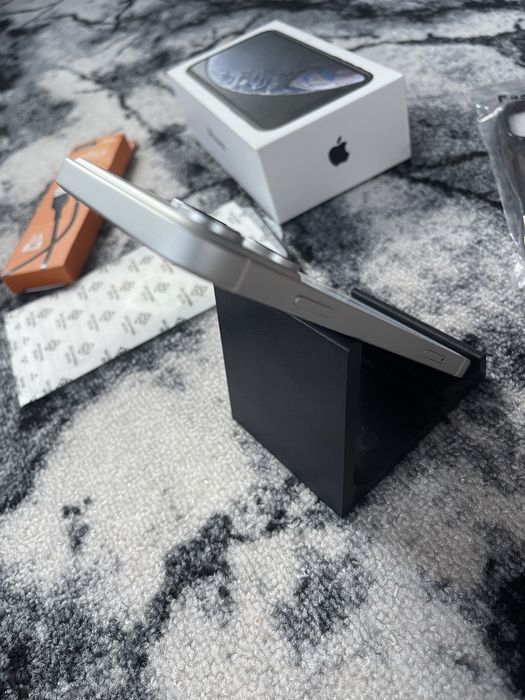 Iphone XR в корпусі Iphone 17 Pro, 128 gb,Neverlock