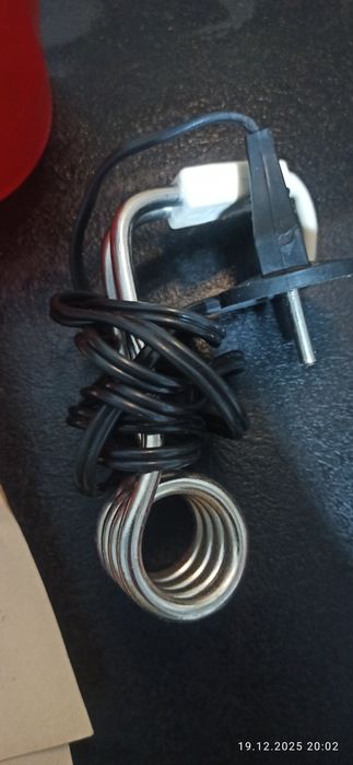 Новий кипятильник 1990 р. Спринт . В стаканчику з інструкцією.