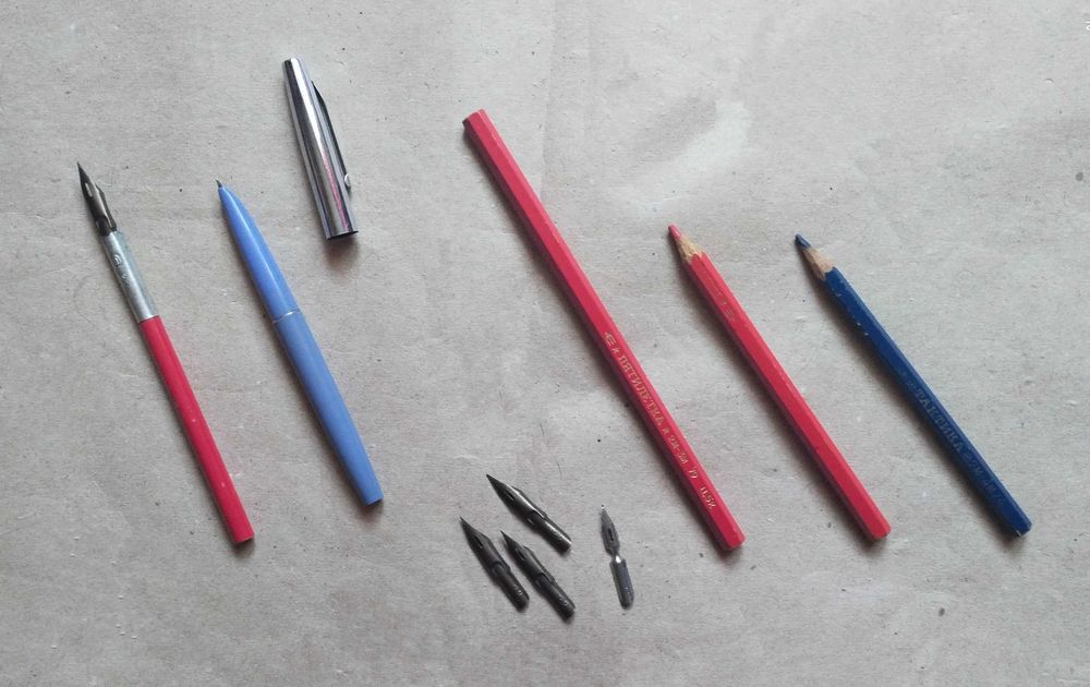 Школьное перо с ручкой  авторучка  карандаши