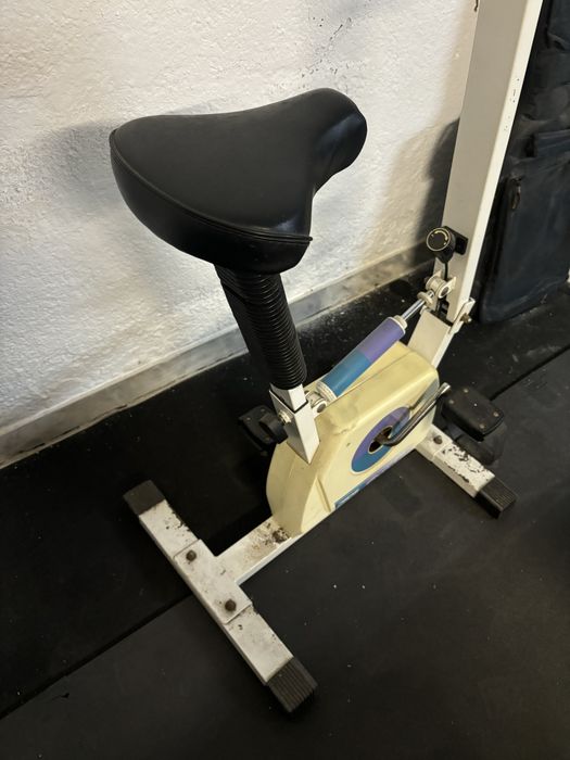 Exercise Bike494334142349332482