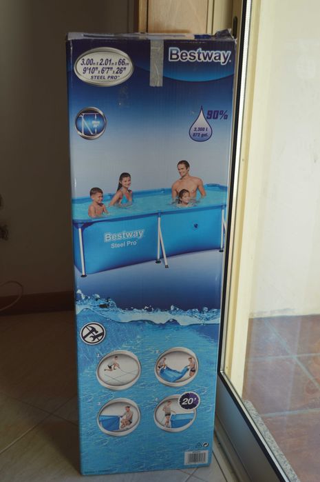 Piscina Bestway 3.00 x 2.01 x 66  * Bom estado (pouco usada)