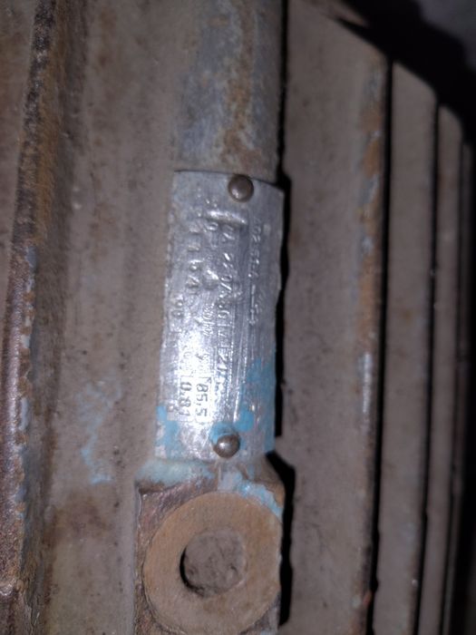 Електро двигун і балон знизу 3 кВт