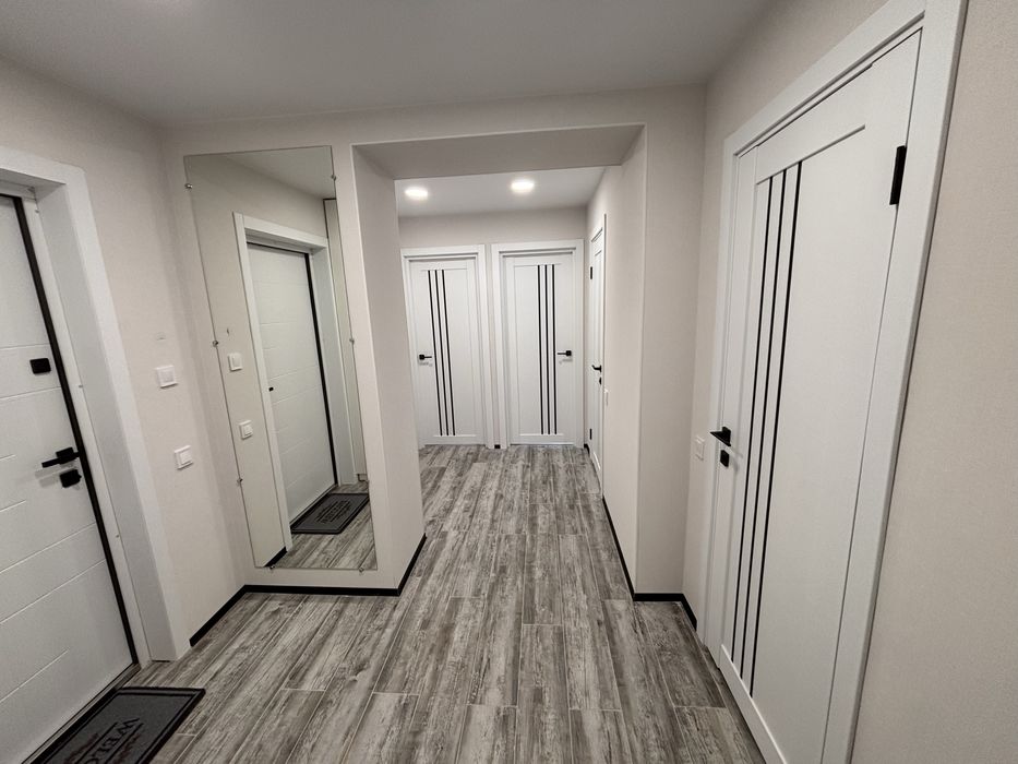 Продаж двокімнатноі квартири з ремонтом в ЖК « Рідний дім»