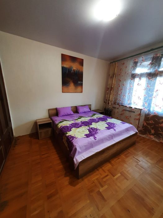 Посуточно 2к квартира Госпиталь в центре Днепра(ЦУМ,