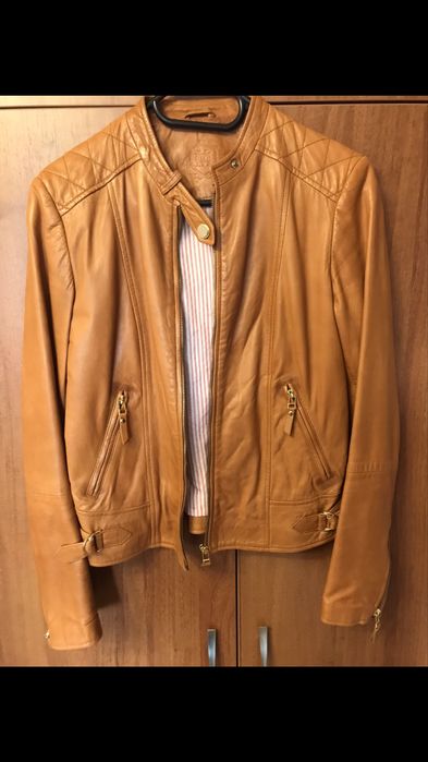 Женская кожанная куртка Massimo Dutti, радмер S