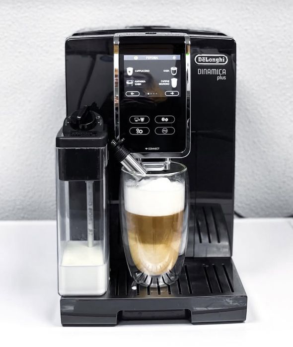 Кофемашина Кофеварка кавоварка Кавомашина Delonghi dinamica plus