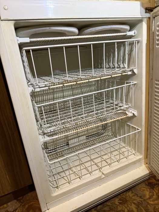 Робочий холодильник Gorenje