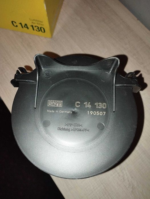 Filtr powietrza MANN C14130