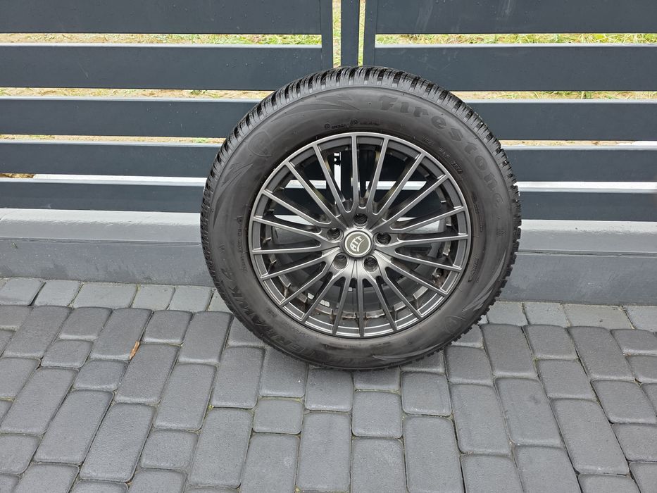 Komplet opon z felgami