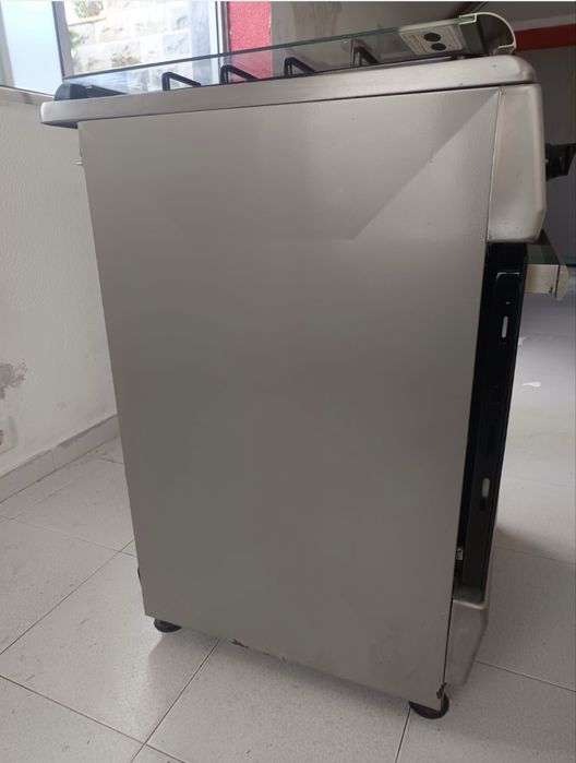 Fogão a Gás Consul Myto F 65X-B (4 Queimadores + Forno a Gás)
