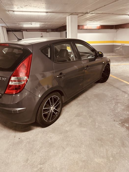 Hyunday i 30.   1.6  D.   Cx automatica CRDI
