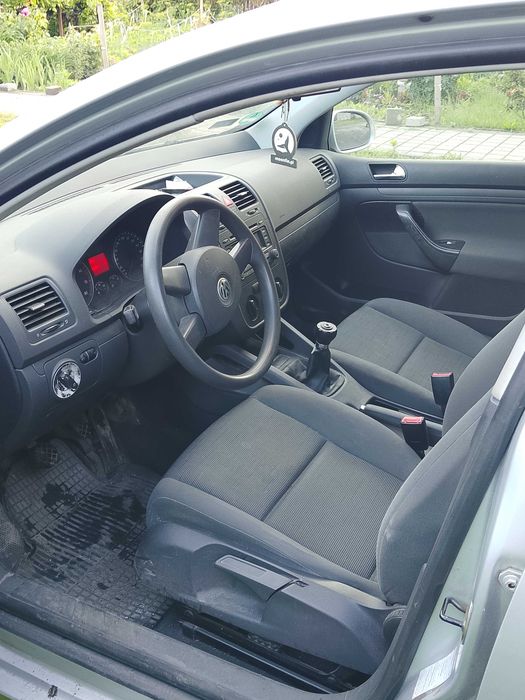 VW Golf V 1,4 Benzyna