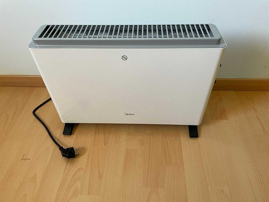 Radiador elétrico MIDEA baixo consumo, como novo | 2000 W | Silencioso