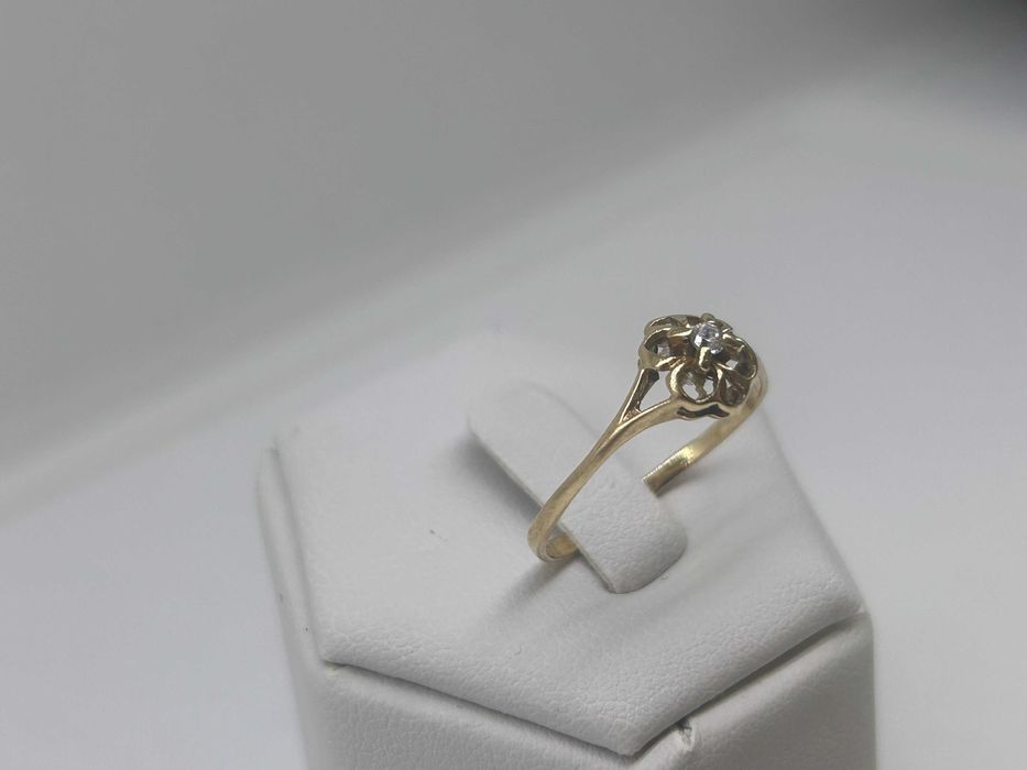 Złoty pierścionek p.585 / 1.21g / r. 16