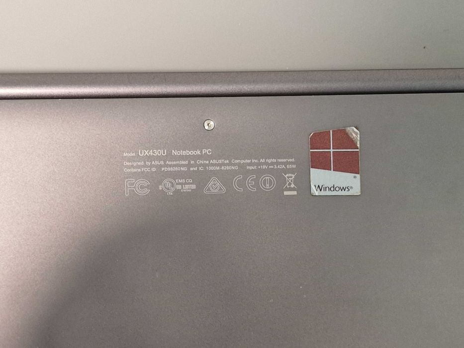 ASUS ZenBook UX430U – ultrabook 14" / i5 / 8GB / 500GB SSD - lekki