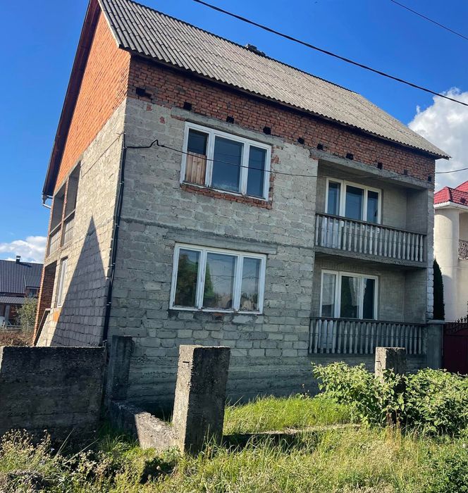 Продається будинок в селі Іза