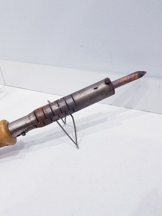 Lutownica kolbowa, oporowa