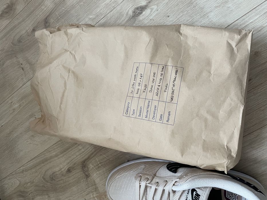 Albino&Preto x Nike SB dunk „Fossil”