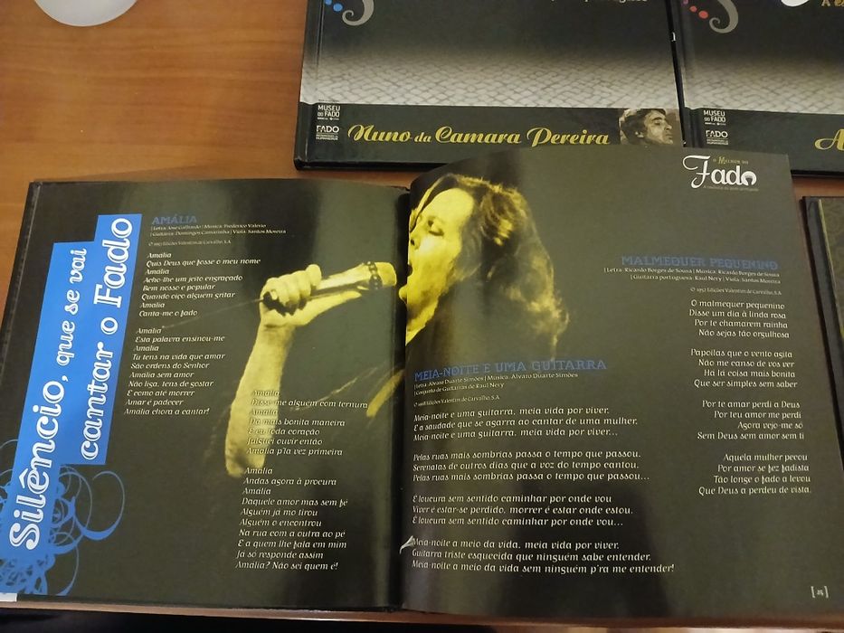 Cds com livros -  o melhor do fado