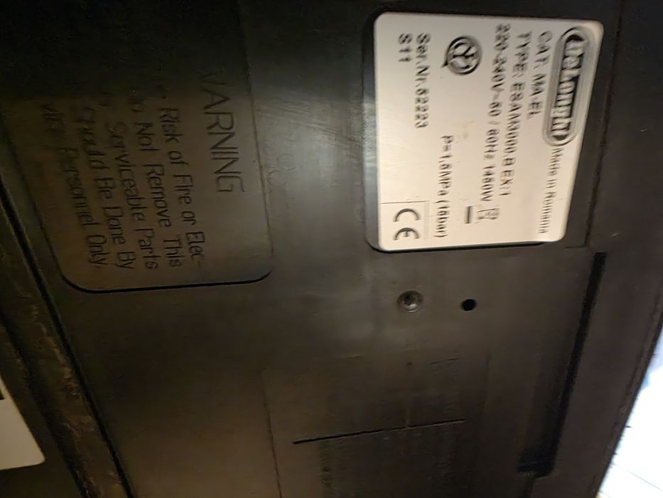Кавомашина DeLonghi