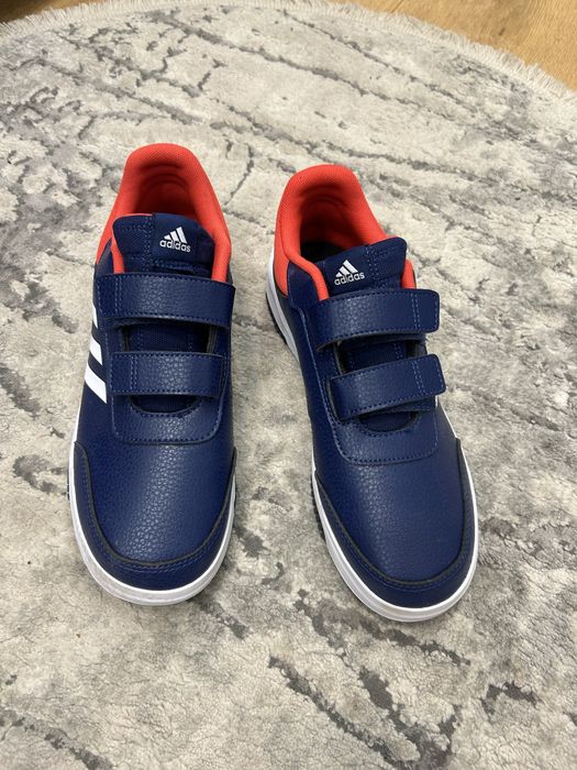 Продам дитячі кросівки Adidas