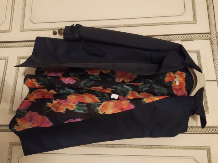 Gabardina de Senhora Giangranco Ferré original NOVA