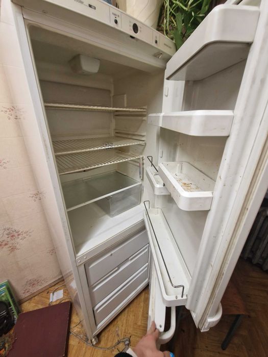 Lodówka z zamrażarką sprawna