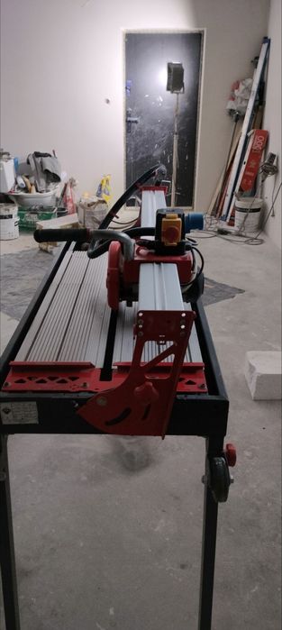 Sprzedam przecinarke do glazury Rubi DV200