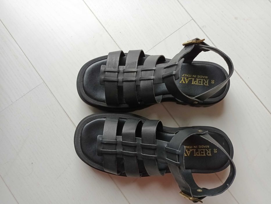 Sandały Replay na grubej podeszwie