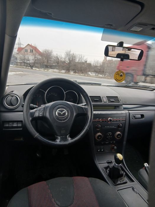 Продам авто Мазда 3