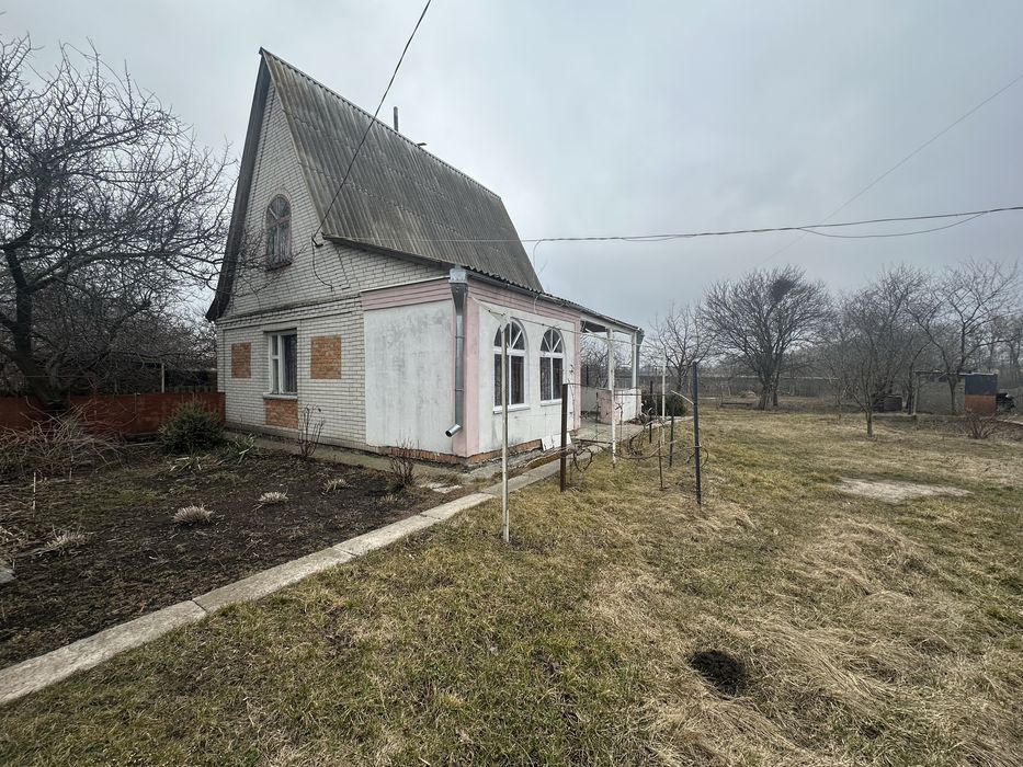 Продаж будинку в мальовничому селі Фастівка