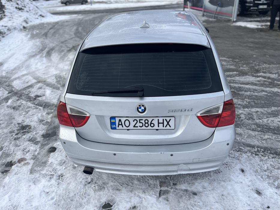 Продам BMW e91 320d