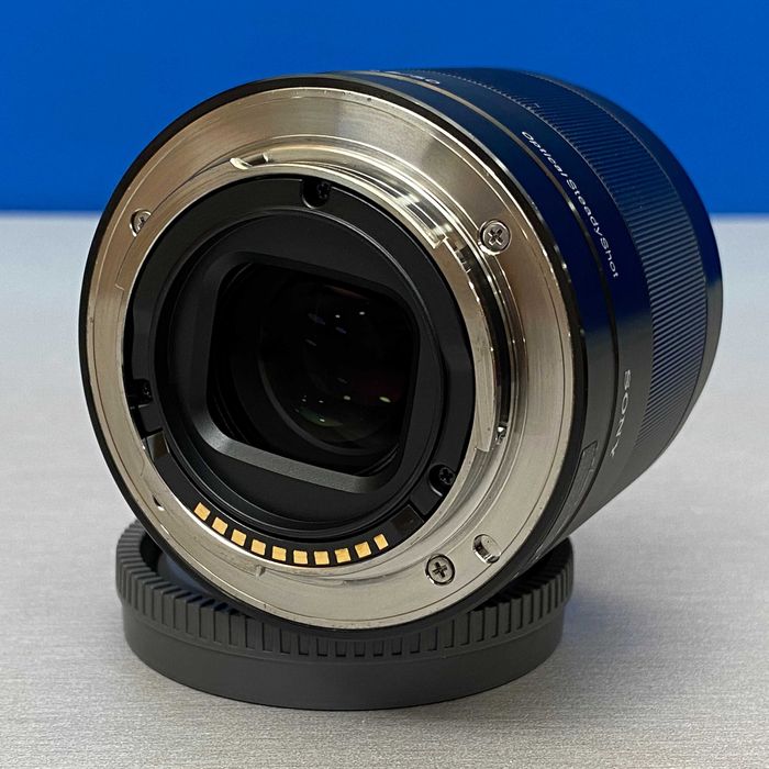 Sony E 50mm f/1.8 OSS