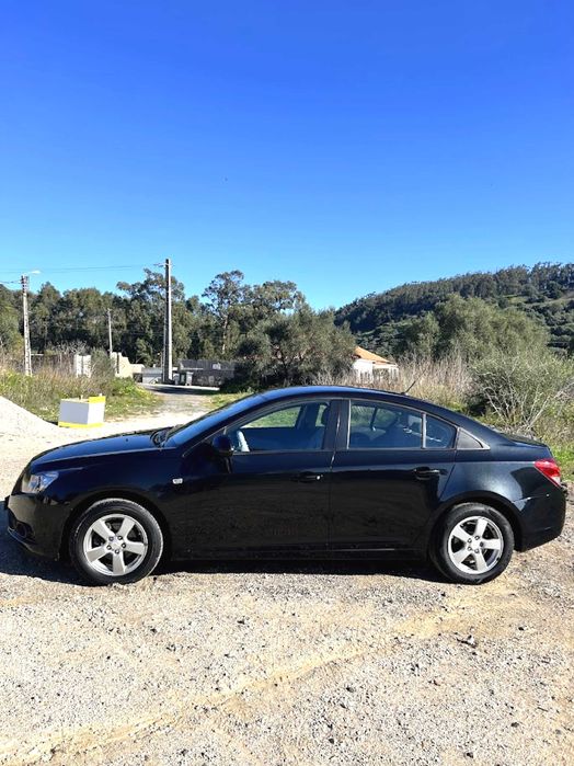 Chevrolet Cruze 1.6 Gasolina - Baixa Km