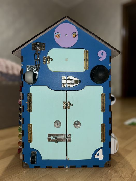 Продам бізібудинок