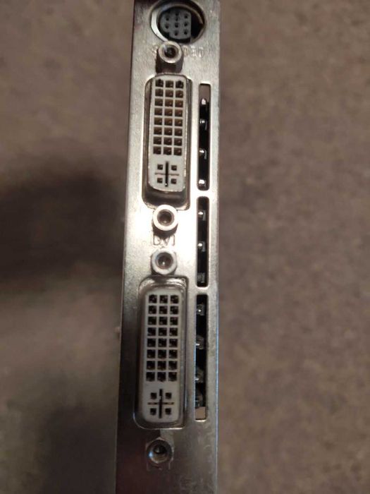 ∎∎‼️Видеокарта GIGABYTE NVIDIA GeForce 8600 GT 512 МБ PCIe Рабочая