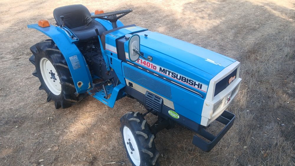 Mini trator mitsubishi