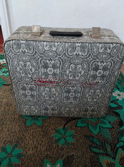 Чемодан ручной, без колёс