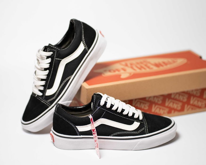 Кеди Vans Old Skool Black White розміри 36-45 чорно-білі класичні чоловічі/жіночі